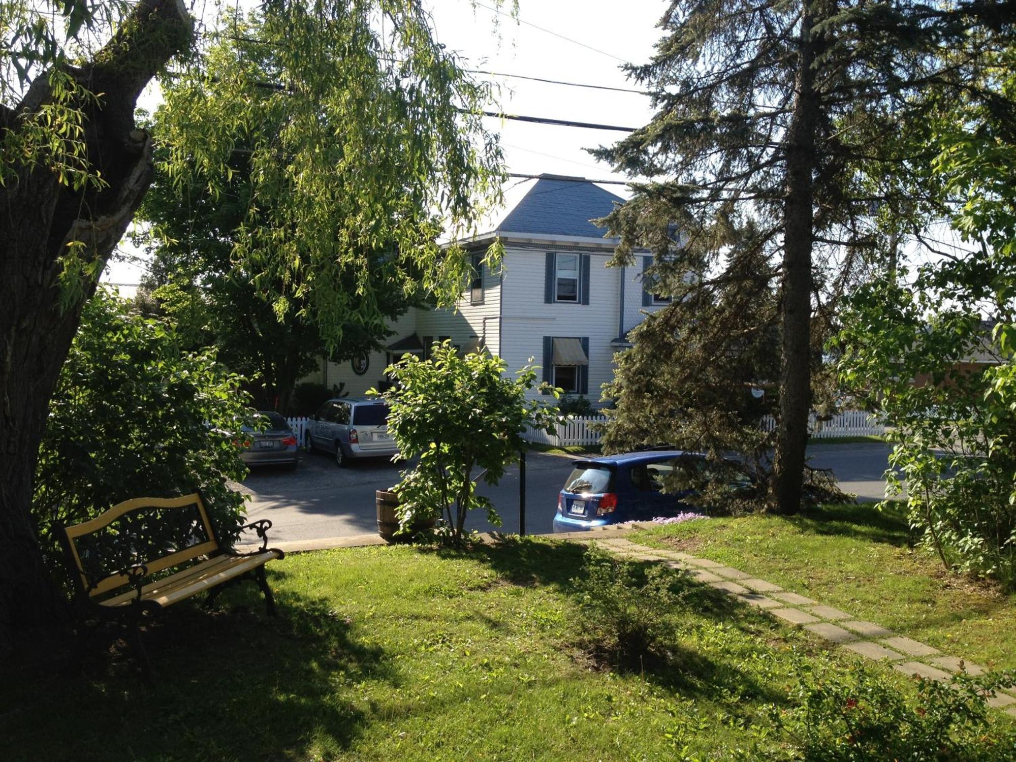 The Cove Inn Westport Экстерьер фото